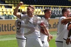 3. Fußball-Liga - Saison 2022/2023 - Borussia Dortmund II - FC Ingolstadt 04 - Der 0:3 Führungstreffer durch Röhl Merlin (Nr.34 - FCI) - Jubel  - Tobias Schröck (Nr.21 - FCI) - Foto: Meyer Jürgen