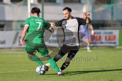 Bezirksliga - Saison 2025/26 - FC Gerolfing - TSV Ober./Unterh.stadt - David Simm grün Gerolfing - David Polster (Nr.18 - TSV Ober-/Unterh.stadt) - Foto: Meyer Jürgen