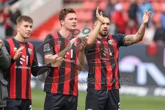 3. Liga; FC Ingolstadt 04 - SV Sandhausen; nach dem Spiel Sieg Jubel Freude Spieler bedanken sich bei den Fans Torschützen Sebastian Grönning (11, FCI) Pascal Testroet (37, FCI) Gustav Christensen (24, FCI)