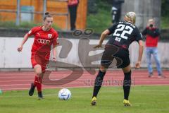 2. Fußball-Liga - Frauen - Saison 2022/2023 - FC Ingolstadt 04 - RB Leipzig - Haim Vanessa (Nr.13 - FC Ingolstadt 04 ) - Beck Christina schwarz Leipzig - Foto: Meyer Jürgen