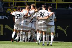 3. Fußball-Liga - Saison 2022/2023 - Borussia Dortmund II - FC Ingolstadt 04 - Der 0:1 Führungstreffer durch Patrick Schmidt (Nr.9 - FCI) - Pascal Testroet (Nr.37 - FCI) -  Tobias Schröck (Nr.21 - FCI) - - Jubel - Foto: Meyer Jürgen
