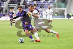 3. Liga; Erzgebirge Aue - FC Ingolstadt 04; David Kopacz (29, FCI) Zweikampf Kampf um den Ball Danhof Tim (2 Aue) Schikora Marco (21 Aue)