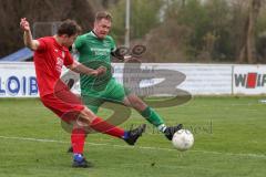 Kreisklasse - Saison 2025/26- TSV Pförring - SV Karlshuld-  - Elias Heiß rot Pförring - Hannes Knöferl grün Karlshuld - Foto: Meyer Jürgen