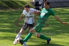 Kreisliga - TSV Baar Ebenhausen - TSV Gaimersheim - Patrick Schwarz weiss Ebenhausen - Zoltan Vati grün Gaimersheim - Foto: Jürgen Meyer