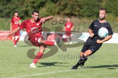 Kreisklasse - Saison 2023/2024 -SV Zuchering - SV Oberstimm - Sulaiman Abu Saleh rot Zuchering - Tobias Lang schwarz Oberstimm - Foto: Meyer Jürgen