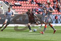 2.BL; FC Ingolstadt 04 - SC Paderborn 07; Torchance Schuß Dennis Eckert Ayensa (7, FCI) Thalhammer Maximilian (23 SCP) van der Werff Jasper (4 SCP)