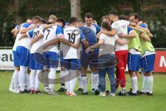 Toto-Pokal - Saison 2023/2024 - FC Gerolfing - TSV Rohrbach - Die Mannschaft bildet einen Kreis vor dem Spiel - Foto: Meyer Jürgen