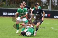 2023_10_21 - Kreisliga - Saison 2023/24 - FC Gerolfing - FC Fatih Ingolstadt - Anastasios Porfyriadis grün Gerolfing - Kerem Arik schwarz Fatih - Foto: Meyer Jürgen