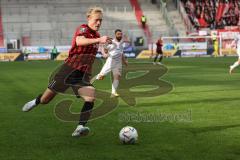 3. Liga; FC Ingolstadt 04 - Rot-Weiss Essen; Tobias Bech (11, FCI)