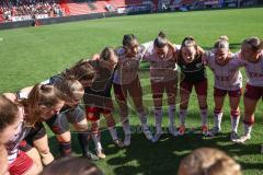 2. Frauen-Bundesliga; FC Ingolstadt 04 - SC Sand; Mannschaftsbesprechnung vor dem Spiel