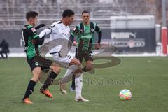 3. Liga; Testspiel, FC Ingolstadt 04 - SpVgg Greuther Fürth; Zweikampf Kampf um den Ball Michalski, Damian (4 Fürth) Justin Butler (31, FCI) Maximilian Dietz (30 Fürth)