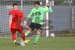 Bayernliga Süd - Saison 2021/2022 - FC Ingolstadt 04 II - VfB Hallbergmoos - Senger Michael (#21 FCI) - Martin Dinkel Torwart Hallberg  -Foto: Meyer Jürgen