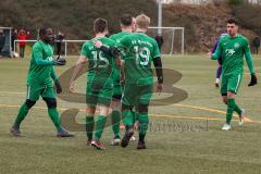 Testspiel - Fußball - SV Manching - VFR Neuburg/Donau  - Der 1:0 Führungstreffer durch Rainer Meisinger (#19 Manching) - jubel - Benedikt Vollnhals (#9 Manching) - Schabenberger Niclas grün Manching - Foto: Jürgen Meyer