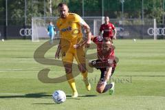 Freundschaftsspiel - Saison 2022/2023 - FC Ingolstadt 04 -  SpVgg Bayreuth - Felix Weber (Nr.24 - SpVgg Bayreuth) - David Kopacz (Nr.29 - FCI) -  - Foto: Meyer Jürgen