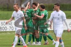 Landesliga - Saison 2024/25 - SV Manching - FC Kempten -  Der 1:0 Führungstreffer durch - Simon Berger (Nr.5 - SV Manching) - jubel - Foto: Meyer Jürgen