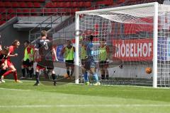 Im Bild: Tor für den FCI durch Michael Udebuluzor (#25 FCI B-Junioren) -jubel von Benjamin Causevic (#10 FCI B-Junioren)

Fussball - B-Junioren - Relegation 2021  - FC Ingolstadt 04 - SSV Jahn Regensburg -  Foto: Ralf Lüger/rsp-sport.de