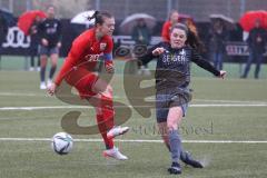 Bayernliga - Frauen - Saison 2022/2023 - FC Ingolstadt 04 II - TSV Schwaben Augsburg - Julia Heine
 rot FCI - Barbara Rauch schwarz Augsburg - Foto: Meyer Jürgen