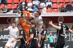 3. Liga; FC Ingolstadt 04 - SC Verl; Torchance Kopfball Patrick Schmidt (9, FCI) Torwart Wiesner Tim (38 Verl) Zweikampf Kampf um den Ball Pernot Barne (6 Verl) Calvin Brackelmann (17, FCI) Otto Yari (28 Verl)