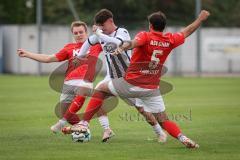 Bayernliga Nord - Saison 2026/27 - FC Ingolstadt 04 II - ASV Cham - Timo Hengmith (Nr.10 - FCI II) - Lukas Leutner rot Cham #15 - Michael Lamecker rot Cham #5 - Foto: Meyer Jürgen