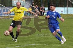 Kreisliga - Saison 2022/2023 - TSV Oberhaunstadt - FC Hitzhofen - Robert Schulz gelb Hitzhofen - Baran Cakir blau Oberh.stadt - Foto: Meyer Jürgen