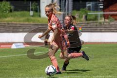 2. Frauen-Bundesliga - Saison 2021/2022 - FC Ingolstadt 04 - TSG 1899 Hoffenheim - Maier Ramona (#18 FCI) - Gerber Sophia rosa Hoffenheim - Foto: Meyer Jürgen