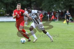 Toto-Pokal - VfB Forstinning - FC Ingolstadt 04; Obed Ugondu (17, FCI) Angriff, Weismor, Nico (10)