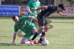 Kreisklasse - Saison 2022/2023 -FC Gerolfing II - GW Ingolstadt - Lukas Papke grün Gerolfing - Ramin Nowacka schwarz GW Ingolstadt - Foto: Meyer Jürgen