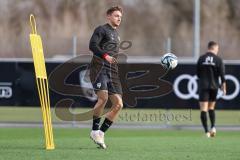 3. Liga; FC Ingolstadt 04 - Trainingsauftakt im Audi Sportpark, Trainingsgelände; Julian Kügel (31, FCI)