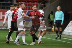 3. Liga; FC Ingolstadt 04 - Erzgebirge Aue; Max Dittgen (10, FCI) Majetschak Erik (13 Aue) Streit Diskussion