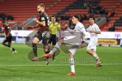 3. Liga; FC Ingolstadt 04 - SC Verl; David Kopacz (29, FCI) Zweikampf Kampf um den Ball Sessa Nicolas (30 Verl)