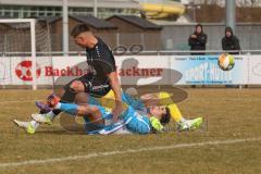 Bezirksliga - Saison 2024/25- TSV Gaimersheim - FC Aschheim - Nico von Swiontek Brzezinski (Nr.17 - TSV Gaimersheim) - Pascal Jakob Torwart Aschheim - Alessandro Contento weiss Aschheim - Foto: Meyer Jürgen