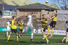 3. Liga; Borussia Dortmund II - FC Ingolstadt 04; Kopfball Ecke Mladen Cvjetinovic (19, FCI) Eberwein Michael (14 BVB2) Lelle David (27 BVB2)