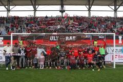 3.Liga - Saison 2022/2023 - FC Ingolstadt 04 -  SV Meppen - Die Mannschaft nach dem Spiel bei den Fans - jubel  -  Foto: Meyer Jürgen