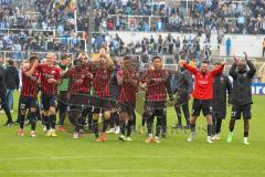 3.Liga - Saison 2022/2023 - TSV 1860 München - FC Ingolstadt 04 -  Das Spiel ist aus - Jubel  - Die Mannschaft bedankt sich bei den Fans - Foto: Meyer Jürgen