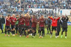 3.Liga - Saison 2022/2023 - TSV 1860 München - FC Ingolstadt 04 -  Das Spiel ist aus - Jubel  - Die Mannschaft bedankt sich bei den Fans - Foto: Meyer Jürgen