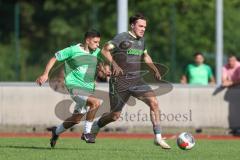 Bezirksliga - Saison 2025/26 - FC Fatih Ingolstadt - FC Gerolfing - Aaron Toski grün Fatih - David Simm (Nr.7 - FC Gerolfing) - Foto: Meyer Jürgen