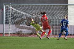 2. Fußball-Liga - Frauen - Saison 2022/2023 - FC Ingolstadt 04 - SC Sand - Torwart Maier Franziska (Nr.1 - FC Ingolstadt 04 ) - König Cindy blau SC Sand - Foto: Meyer Jürgen