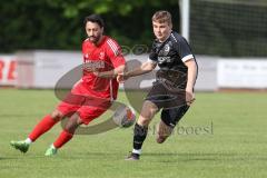 Bezirksliga - Saison 2025/26 - FC Fatih Ingolstadt - TSV Rohrbach - Nico Elfinger schwarz Rohrbach  - Atilla Demir rot Fatih - Foto: Meyer Jürgen