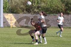 2. Bundesliga Frauen - Saison 2025/26 - FC Ingolstadt 04 Frauen - Borussia Mönchengladbach - Emma Kusch (Nr.9 - FC Ingolstadt Frauen I) - Bartsch Kristina weiss M`Gladbach - Foto: Meyer Jürgen