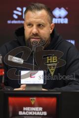 3. Liga; FC Ingolstadt 04 - Alemannia Aachen; Interview Pressekonferenz Cheftrainer Heiner Backhaus (Aachen) Sieg 0:3