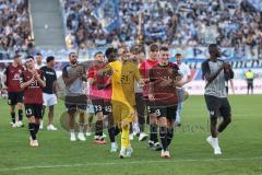 3. Liga; FC Ingolstadt 04 - TSV 1860 München; Sieg Jubel Freude Spiel ist aus 2:1, Spieler bedanken sich bei den Fans, Torwart Marius Funk (1, FCI) Mladen Cvjetinovic (19, FCI) Michael Udebuluzor (44, FCI) Daouda Beleme (9, FCI) Felix Keidel (43, FCI) Jer