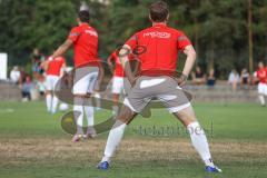 Toto Pokal - Saison 2022/2023 - SpVgg Heßdorf - FC Ingolstadt 04 - Die Spieler vertreten das Spielfeld zum warm machen - Denis Linsenmayer (Nr.23 - FCI) - Foto: Meyer Jürgen