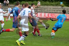 Kreisklasse - DJK Ingolstadt - TV 1911 Vohburg - Amon Manuel #9 weiß DJK Ingolstadt mit dem 1:1 Anschlusstreffer - Limmer Christian #8 blau Vohburg - Kern Manuel #1 Torwart Vohburg - Foto: Jürgen Meyer