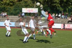 Kreisliga 1 - DJK Ingolstadt - NK Croatia Großmehring - Stefan Krnjaic rot Grossmehring - Raphael Schubert Torwart DJK Ing - Foto: Jürgen Meyer