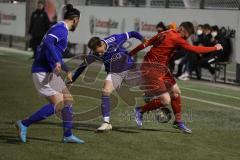 Bayernliga Süd - FC Ingolstadt 04 II - FC Ismaning - Götzendörfer Mario (#23 FCI) - Breitschaft Valentin #15 Ismaning - Foto: Jürgen Meyer