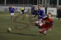 Bayernliga Süd - FC Ingolstadt 04 II - FC Ismaning - Senger Michael (#21 FCI) wird gefoult und Schad Yannick #19 Ismaning bekommt die gelb/rote Karte - Foto: Jürgen Meyer