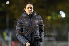3. Liga; FC Viktoria Köln - FC Ingolstadt 04; Cheftrainerin Sabrina Wittmann (FCI) geht über den Platz