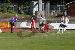 2. Frauen-Bundesliga - Saison 2021/2022 - FC Ingolstadt 04 - FSV Gütersloh  - Rolle Sarah Torwart Gütersloh - Mailbeck Alina (#8 FCI) - Leubner Ronja weiss Gütersloh - Foto: Meyer Jürgen