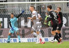 2.BL; SV Sandhausen - FC Ingolstadt 04 - Torwart Fabijan Buntic (24, FCI) sicher