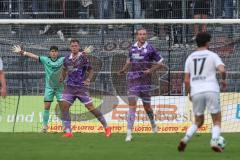 Toto-Pokal; SV Wacker Burghausen - FC Ingolstadt 04; Torwart Markus Ponath (1, FCI) Simon Lorenz (32, FCI) Vinko Šapina (41, FCI)
